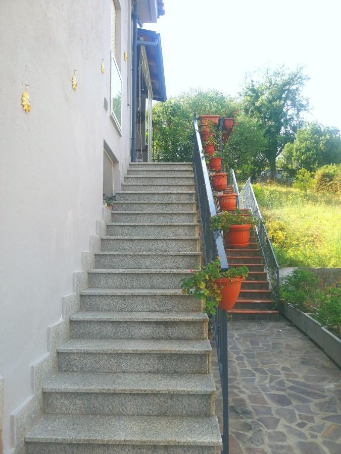 By The Sea In Scario Apartment Exterior foto